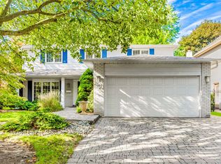 88 Ames Cir, Toronto, ON M3B 3C1