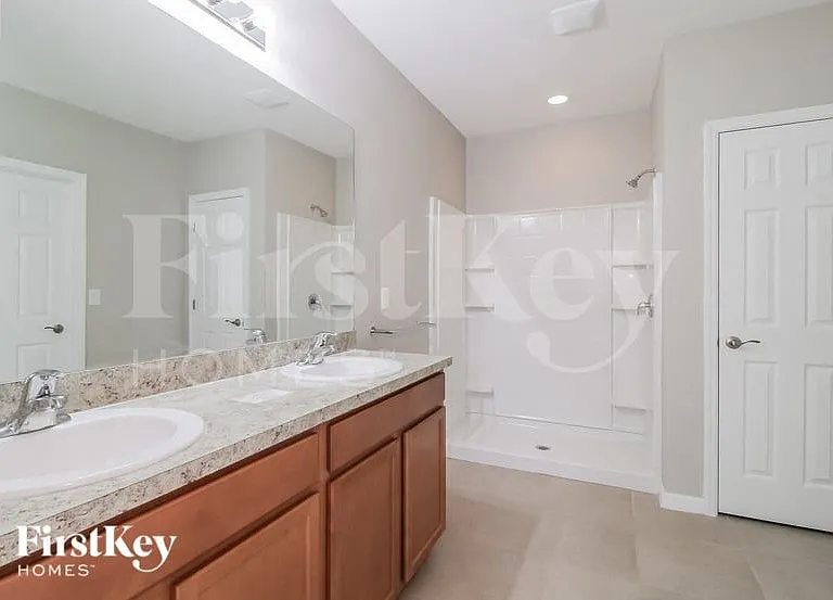 2532 SW 9th Pl — Photo 10