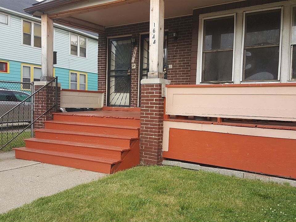 Elmhurst 4