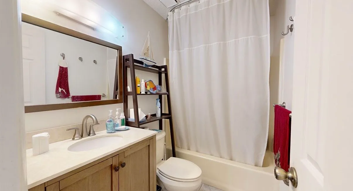 2 bed, 1080 sqft, $1,250 — Photo 1