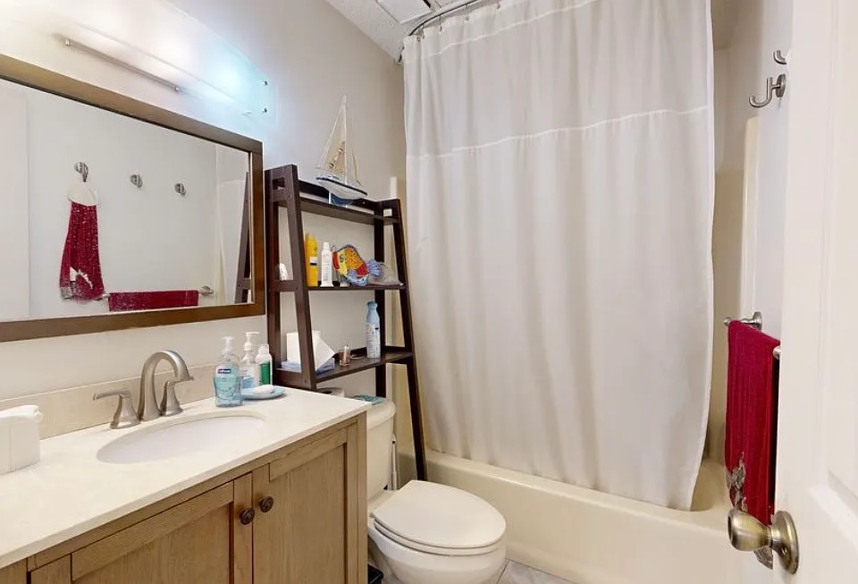 103 Sea Oats Pl