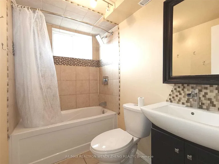 4 Fordcombe Cres #BASEMENT — Photo 7
