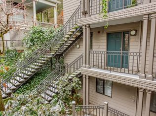 1320 SW Hall St APT 301, Portland, OR 97201