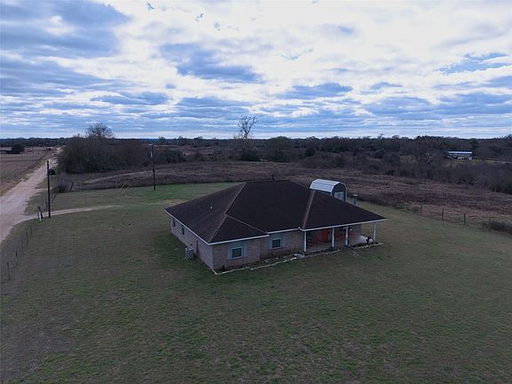 5th image of 2464 Barker Prairie Rd