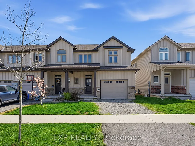 15 Bowman Cres — Photo 1