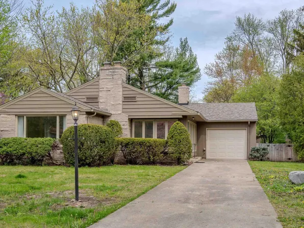 916 Elm Dr, West Lafayette, IN 47906