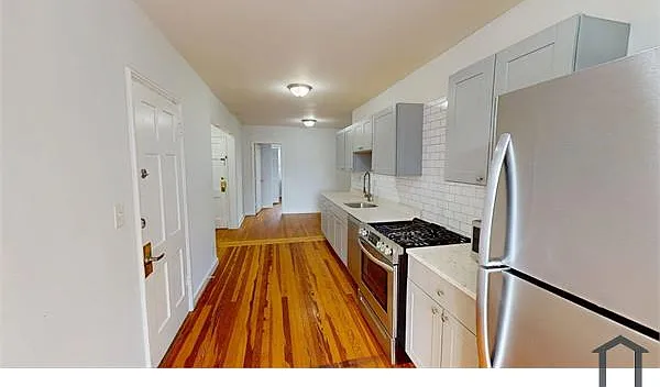 3 bed, $2,549 — Photo 3