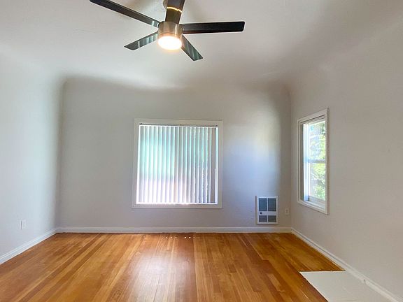 4th image of 2311 4th Ave #32