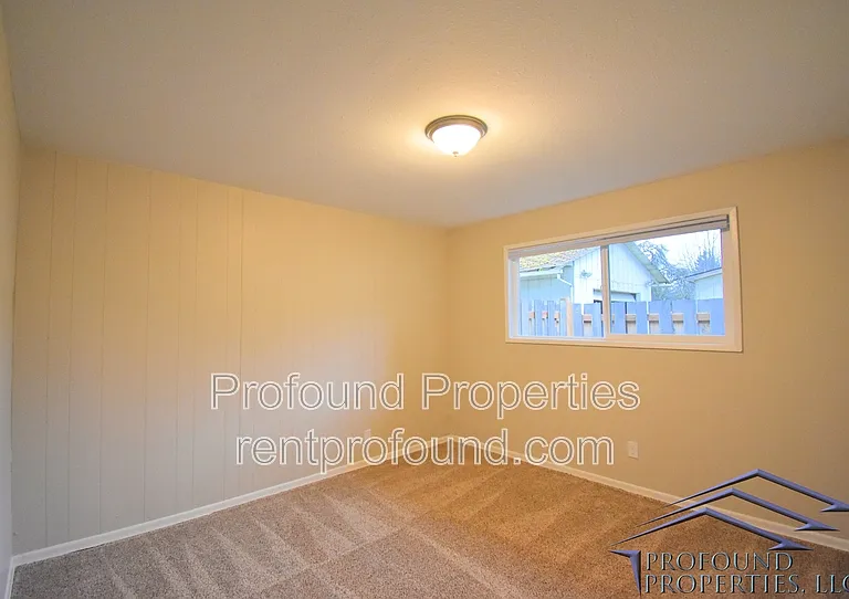 742 SE 13th Ave #B — Photo 9