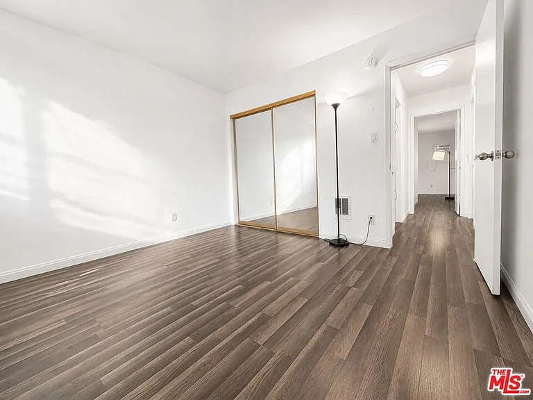 12014 Kling St #4 — Photo 5