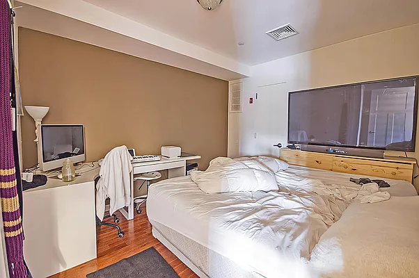 Rented by Level Group | media 5