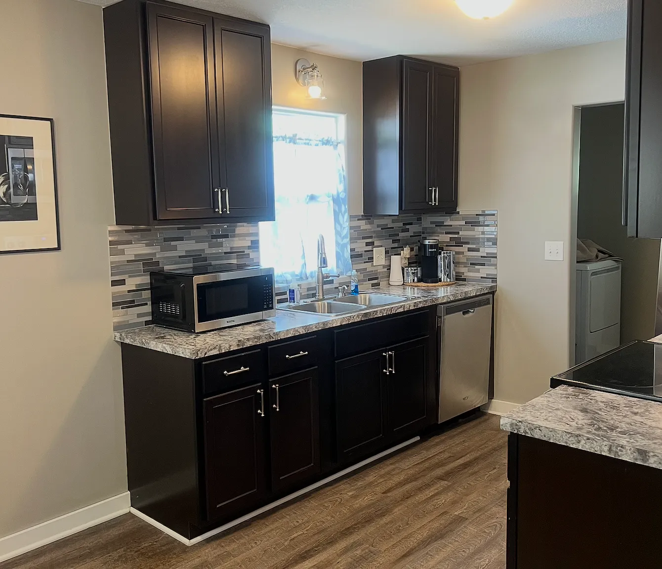 3 bed, 960 sqft, $1,995 — Photo 2