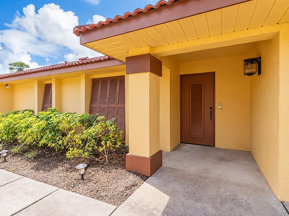 5053 Maui Cir