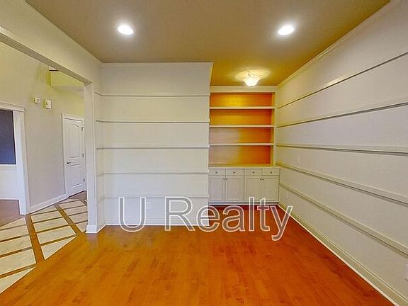 3rd image of 5719 Kelyn Hills Dr