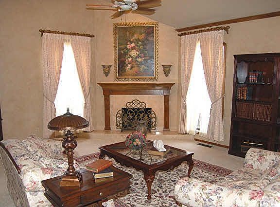 2nd image of 100 Bridlewood Ct