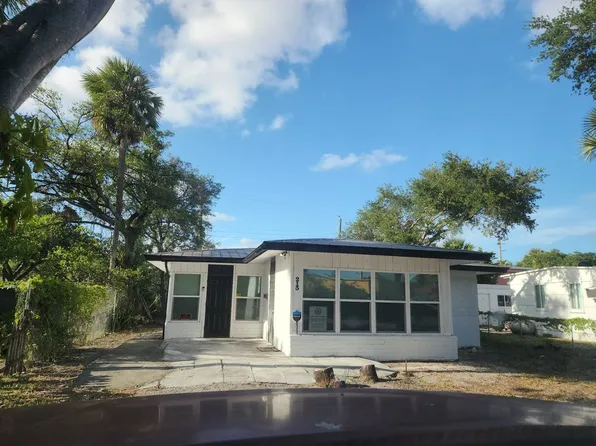 213 SW 2nd Ct, Pompano Beach, FL 33060