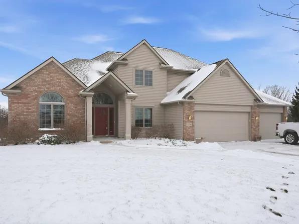 1116 Butler Pl, Angola, IN 46703