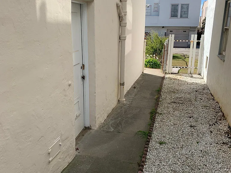 85 Melba Ave — Photo 14