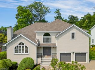 5 Hickory Ln, Warren, NJ 07059