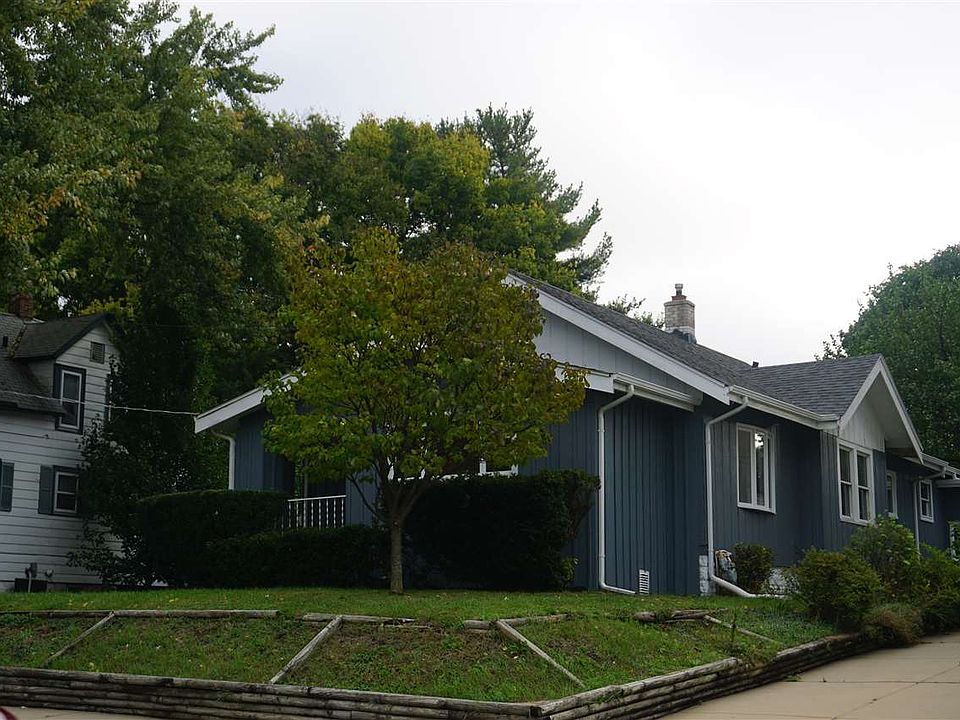 1st image of 206 S Rockford Ave