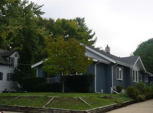 206 S Rockford Ave, Rockford, IL 61104