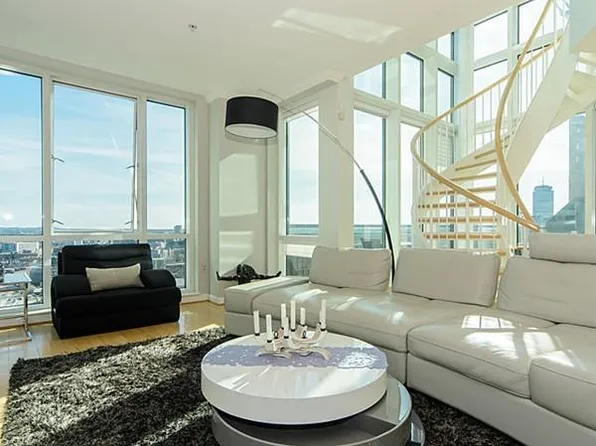 1 Nassau St Unit 2207, Boston, MA 02111