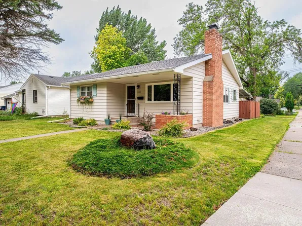 1103 1st St S, Moorhead, MN 56560