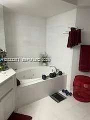 6301 Collins Ave #1206 — Photo 5