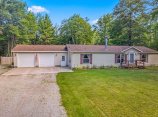 718 Skiview Trl, Gaylord, MI 49735