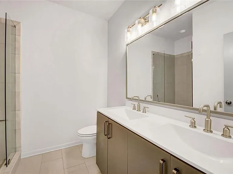 900 Brees Ct — Photo 6
