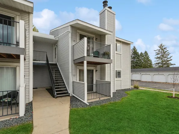 1704 Pleasant St APT C, Lauderdale, MN 55113