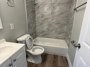717 W Tiffany Dr APT 1, Mangonia Park, FL 33407