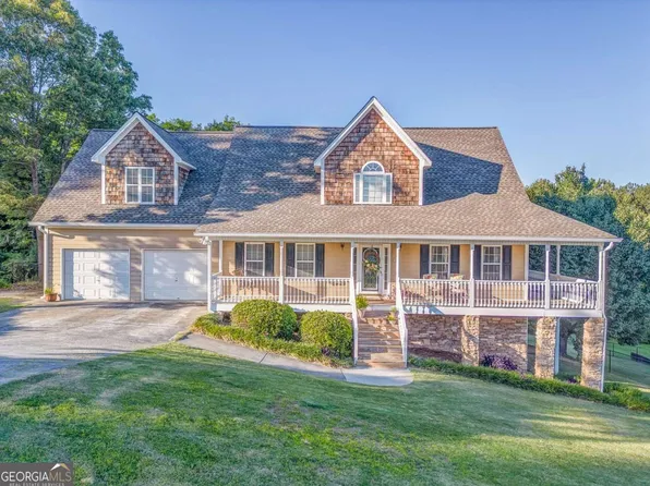 211 Westwood Dr, Calhoun, GA 30701