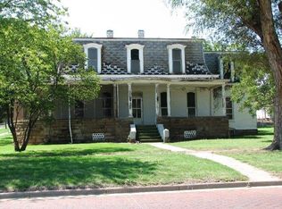 905 Main St, Larned, KS 67550