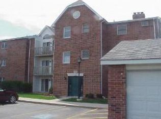 1354 Cunat Ct APT 1C, Lake In The Hills, IL 60156
