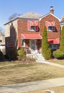 (Undisclosed Address), Chicago, IL, 60652