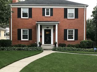 170 W Saint Charles Rd, Elmhurst, IL 60126