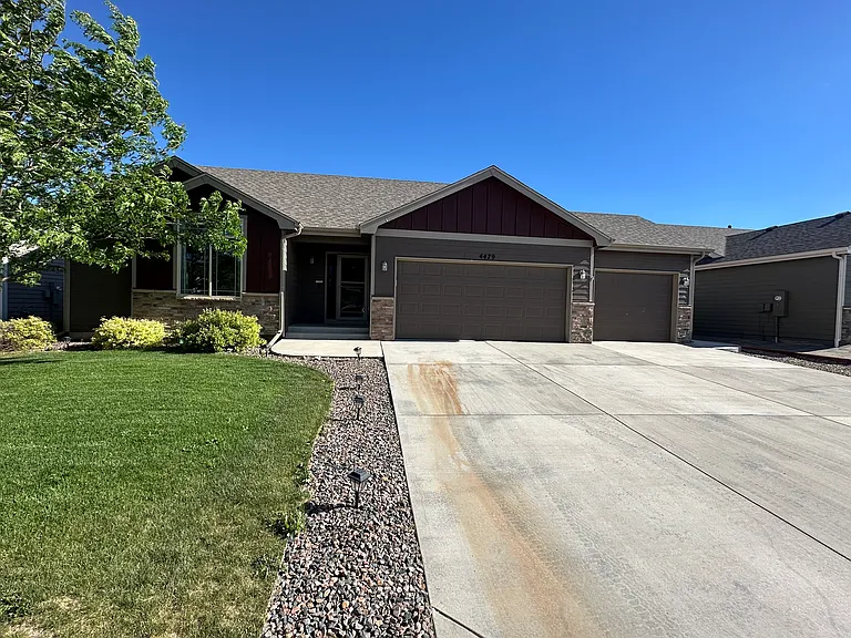 4479 Bragg Ln — Photo 1