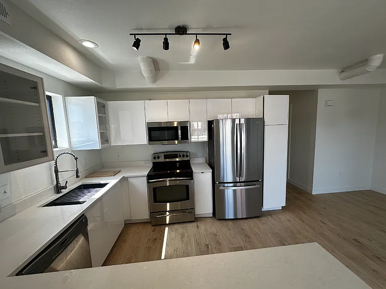 3149 Blake St #301 — Photo 7