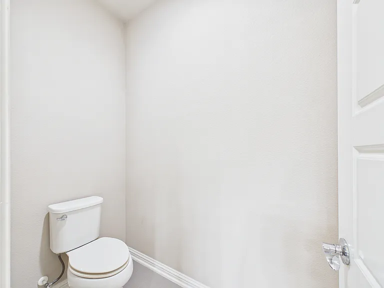 13800 Lyndhurst St #52 — Photo 19