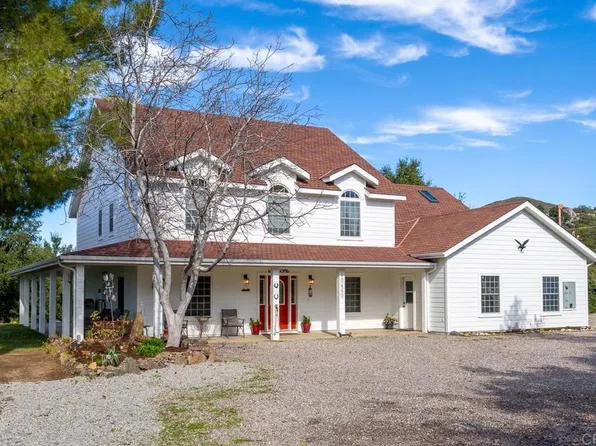 10460-62 Boulder Creek Rd, Descanso, CA 91916