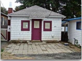 459 11th Ave, Seaside, OR 97138