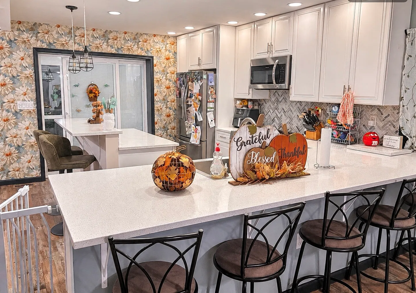 3 bed, 1152 sqft, $3,000 — Photo 3
