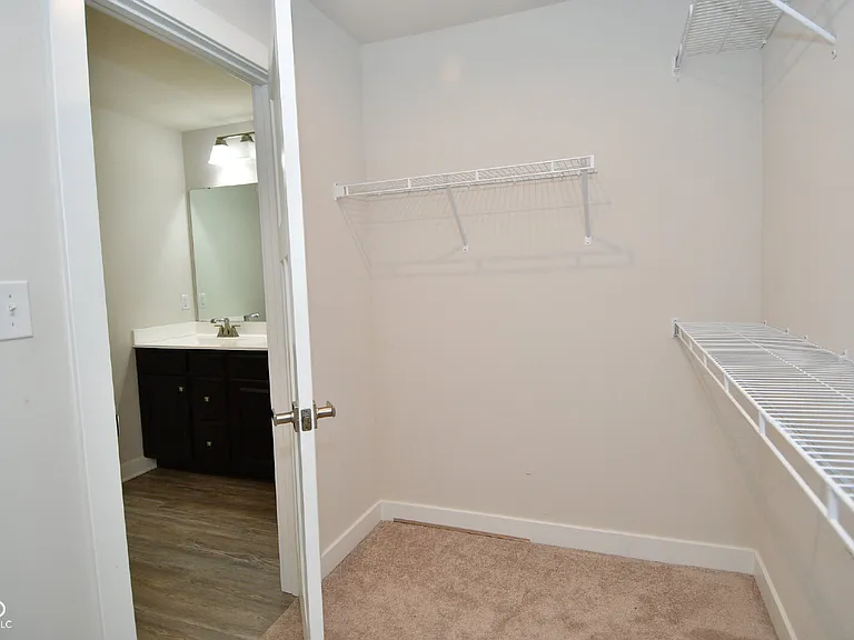 379 Gathering Ln — Photo 39