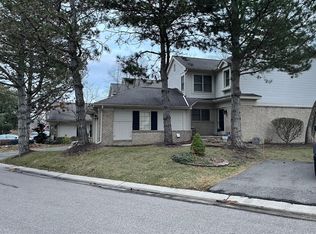 7632 Danbury Cir, West Bloomfield, MI