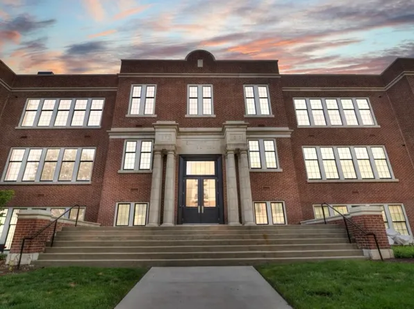 601 Madison St APT 212, Nashville, TN 37208