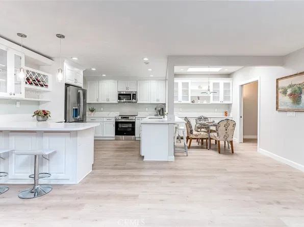 301 Avenida Sevilla Unit D, Laguna Woods, CA 92637