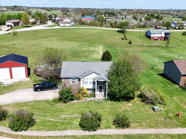 204 Saddle Brook Ct, Berea, KY 40403