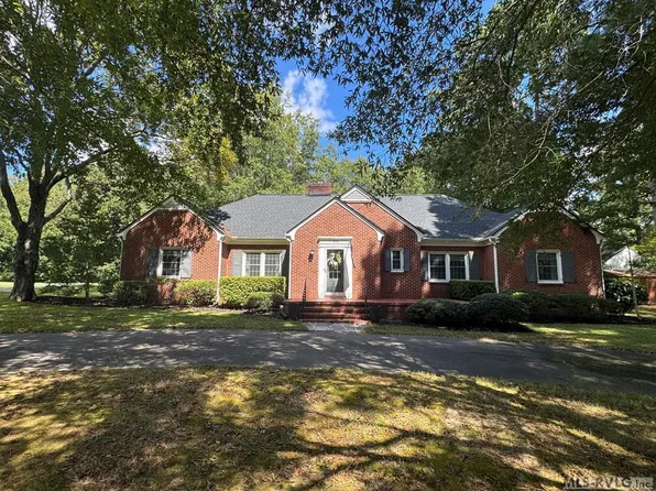 306 Chaptico Rd, South Hill, VA 23970