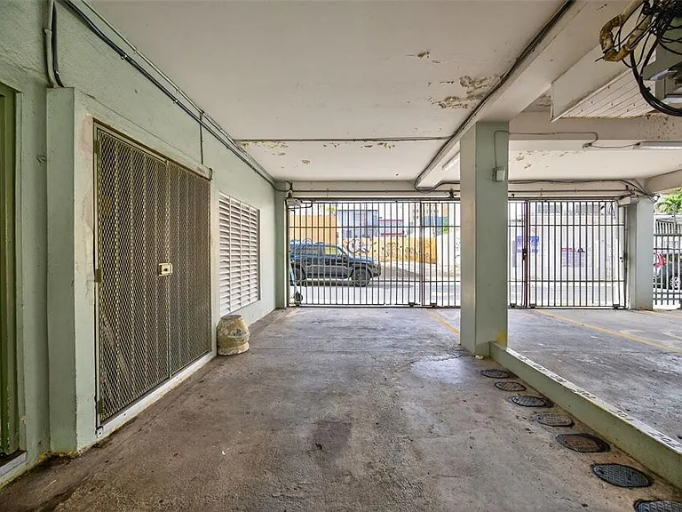 124 Calle #304 — Photo 17